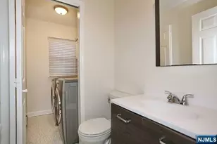 8 Crestwood Mews, Allendale, NJ 07401 - Photo 5