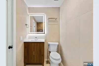 7 Sterling Place 1 #1, Edgewater, NJ 07020 - Photo 33