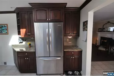 7 Maple Hill Drive, Woodcliff Lake, NJ 07677 - Photo 5