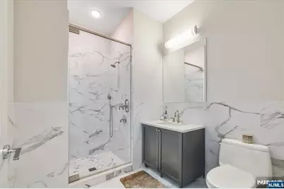 3 Somerset 113 #113, Edgewater, NJ 07020 - Photo 19