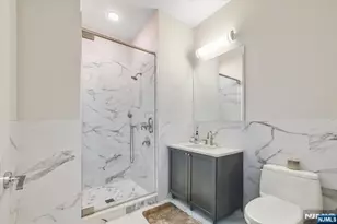 3 Somerset 113, Edgewater, NJ 07020 - Photo 19