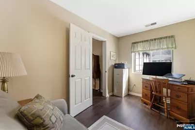 2309 Hemingway Lane 2309 #2309, Mahwah, NJ 07430 - Photo 11