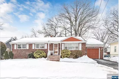 27 Madison Avenue, Rochelle Park Township, NJ 07662 - Photo 1