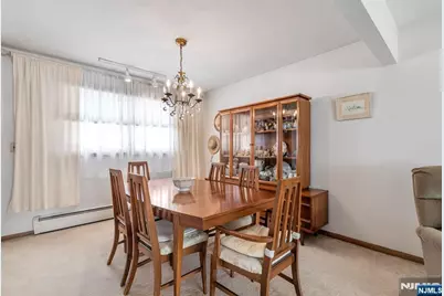 27 Madison Avenue, Rochelle Park Township, NJ 07662 - Photo 3