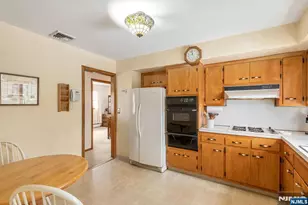 27 Madison Ave, Rochelle Park Township, NJ 07662 - Photo 13