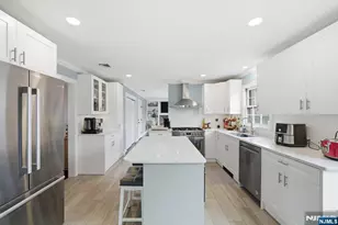 18 Laura Ln, Park Ridge, NJ 07656 - Photo 13