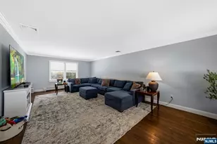 18 Laura Ln, Park Ridge, NJ 07656 - Photo 7