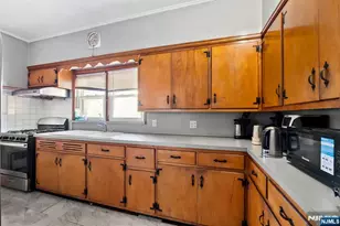 419 Hamilton St, Harrison, NJ 07029 - Photo 17