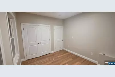 115 Wallington Avenue 1 #1, Wallington, NJ 07057 - Photo 5