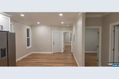 115 Wallington Avenue 1 #1, Wallington, NJ 07057 - Photo 3