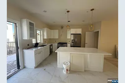 45 Lincoln Avenue, Cliffside Park, NJ 07010 - Photo 5