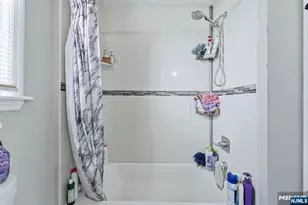 314 W 7th Ave, Newark, NJ 07107 - Photo 27