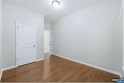 314 W 7th Avenue, Newark, NJ 07107 - Photo 9