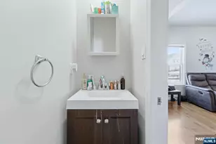 314 W 7th Ave, Newark, NJ 07107 - Photo 21