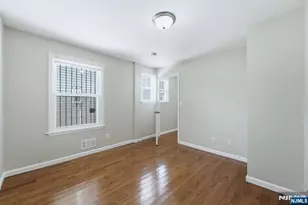 314 W 7th Ave, Newark, NJ 07107 - Photo 15