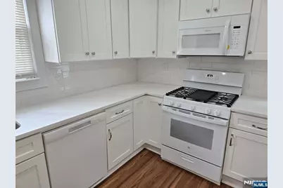 9 Wadsworth Street 2 #2, Wallington, NJ 07057 - Photo 5