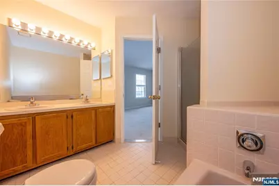 63 Hickory Way 5606 #5606, Mount Arlington, NJ 07856 - Photo 21