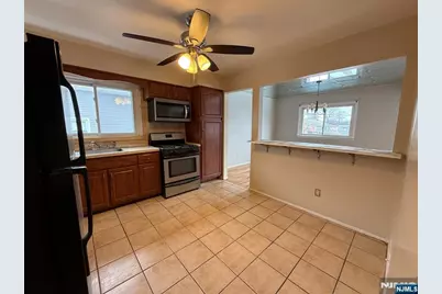 17 Daka Court 2 #2, Bloomfield, NJ 07003 - Photo 7