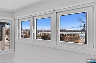 7 Sterling Pl 2, Edgewater, NJ 07020 - Photo 17