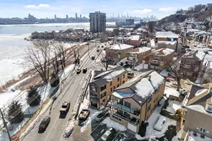 7 Sterling Pl 2, Edgewater, NJ 07020 - Photo 3