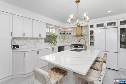 214 Morris Street, Fairview, NJ 07022 - Photo 7