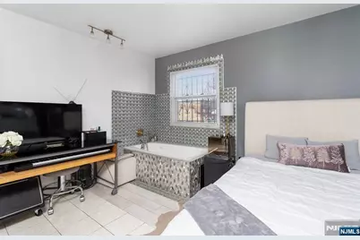 214 Morris Street, Fairview, NJ 07022 - Photo 11