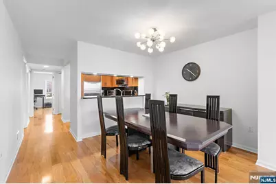 316 Nelson Court, Edgewater, NJ 07020 - Photo 11