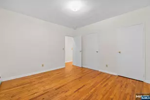 239 Crescent Ln 1, Cliffside Park, NJ 07010 - Photo 9