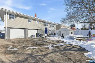 196 Merritt Avenue, Bergenfield, NJ 07621 - Photo 19