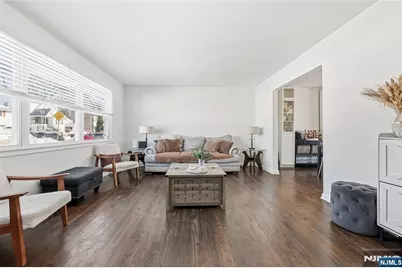 196 Merritt Avenue, Bergenfield, NJ 07621 - Photo 3