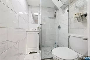 196 Merritt Ave, Bergenfield, NJ 07621 - Photo 15