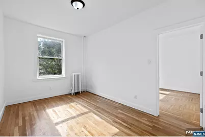 137 Kensington Avenue 405 #405, Jersey City, NJ 07304 - Photo 9