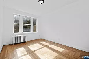 137 Kensington Ave 405, Jersey City, NJ 07304 - Photo 3