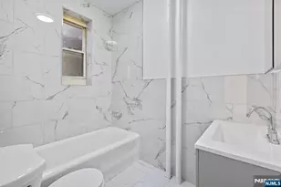 137 Kensington Ave 405, Jersey City, NJ 07304 - Photo 13