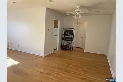 20 E Church Street 7 #7, Bergenfield, NJ 07621 - Photo 3