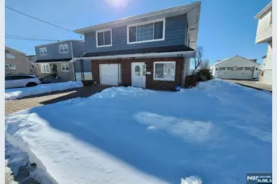 830 Pennsylvania Avenue, Lyndhurst Township, NJ 07071 - Photo 3