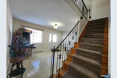 830 Pennsylvania Avenue, Lyndhurst Township, NJ 07071 - Photo 13