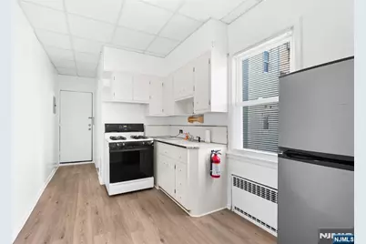 126 69th Street, Guttenberg, NJ 07093 - Photo 27