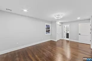 260 Washington Ave, Elmwood Park, NJ 07407 - Photo 11