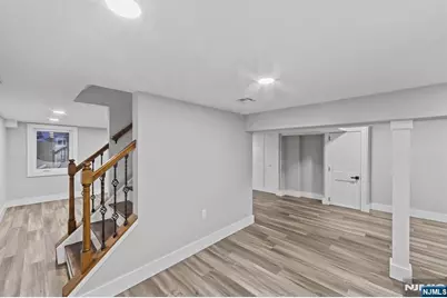 260 Washington Avenue, Elmwood Park, NJ 07407 - Photo 23