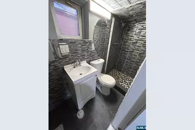 333 Danforth Avenue, Jersey City, NJ 07305 - Photo 7