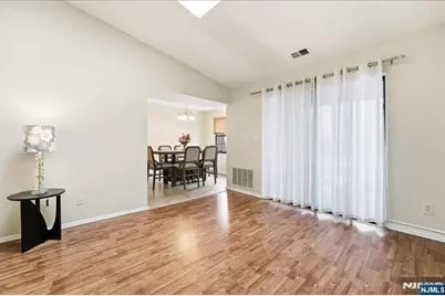 297 Alpine Way C #C, Woodbridge Township, NJ 07095 - Photo 13