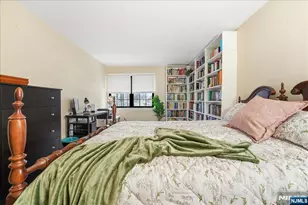 297 Alpine Way C, Woodbridge Township, NJ 07095 - Photo 17