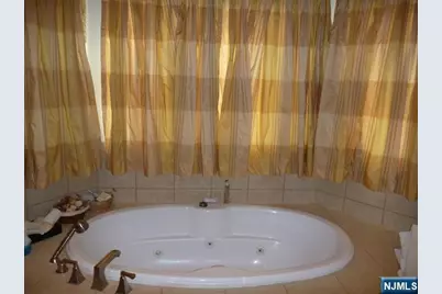 232 Riveredge Road, Tenafly, NJ 07670 - Photo 9