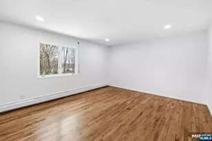 360 Valley View Ave, Paramus, NJ 07652 - Photo 27