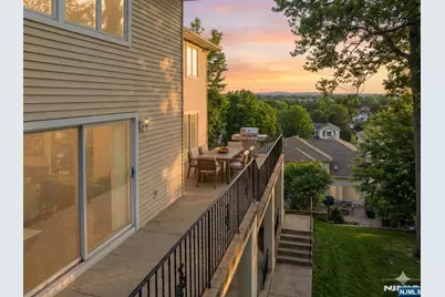 360 Valley View Avenue, Paramus, NJ 07652 - Photo 35