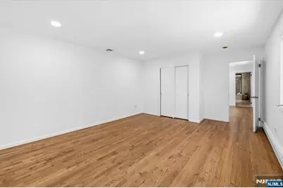 360 Valley View Avenue, Paramus, NJ 07652 - Photo 25