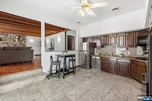 360 Valley View Ave, Paramus, NJ 07652 - Photo 11