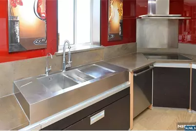 1055 River Road 310 #310, Edgewater, NJ 07020 - Photo 5