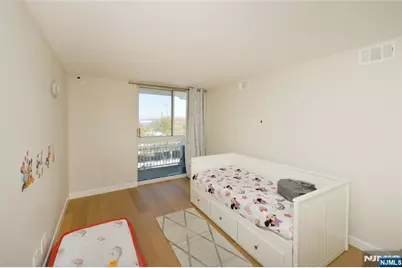 1055 River Road 310 #310, Edgewater, NJ 07020 - Photo 17